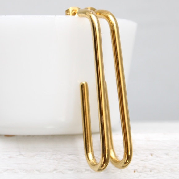 Vintage Gold Tone Rectangle Hoop Paper Clip Drop Hoop Pierced Earrings - Picture 2 of 5